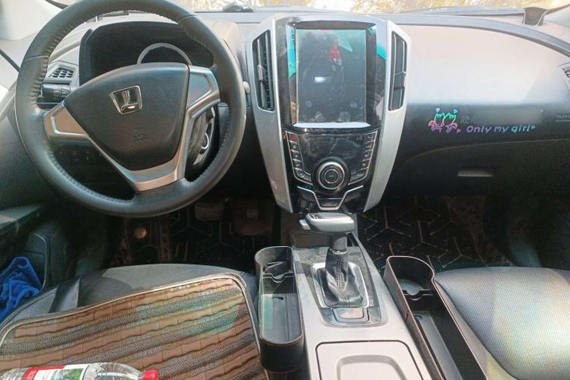 Used Luxgen U6 SUV 2014 1.8T Fashion Edition Center Console