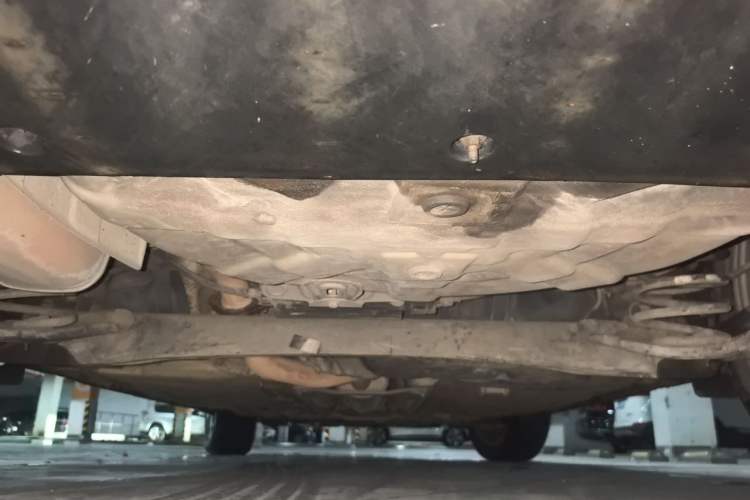Used Luxgen U6 SUV 2014 1.8T ZhiZun Model Chassis Rear