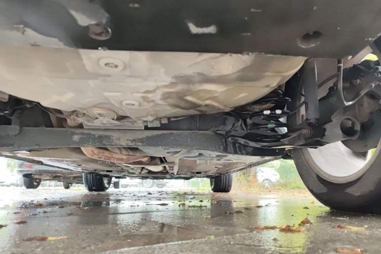 Used Luxgen U6 SUV 2014 1.8T New Innovation Type Chassis Rear