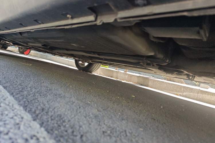 Used Luxgen U6 SUV 2014 1.8T ZhiZun Model Chassis Rear Left
