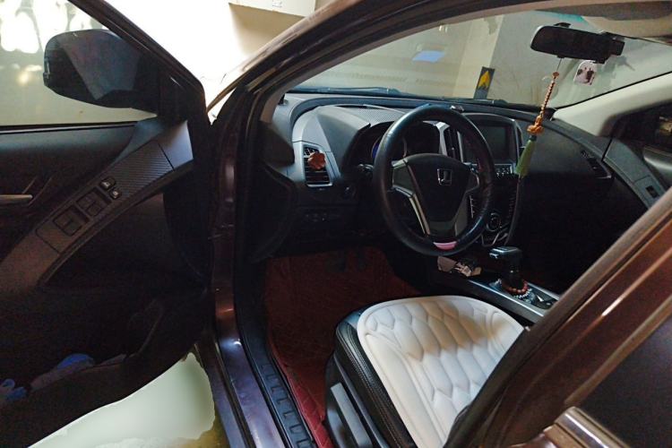 Used Luxgen U6 SUV 2014 1.8T Fashion Edition Driver Seat