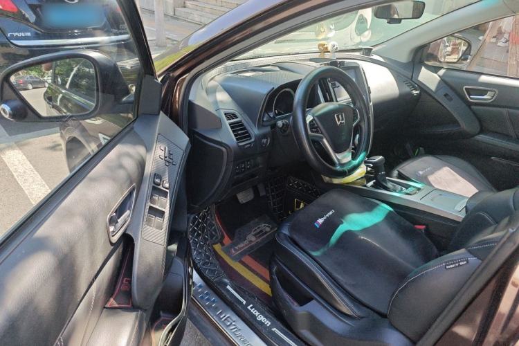 Used Luxgen U6 SUV 2014 1.8T ZhiZun Model Driver Seat