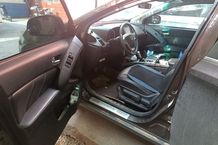 Used Luxgen U6 SUV 2014 1.8T Fashion Edition Driver Seat
