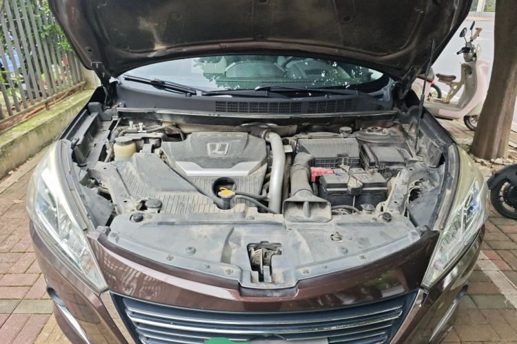 Used Luxgen U6 SUV 2014 1.8T Fashion Edition Engine Bay