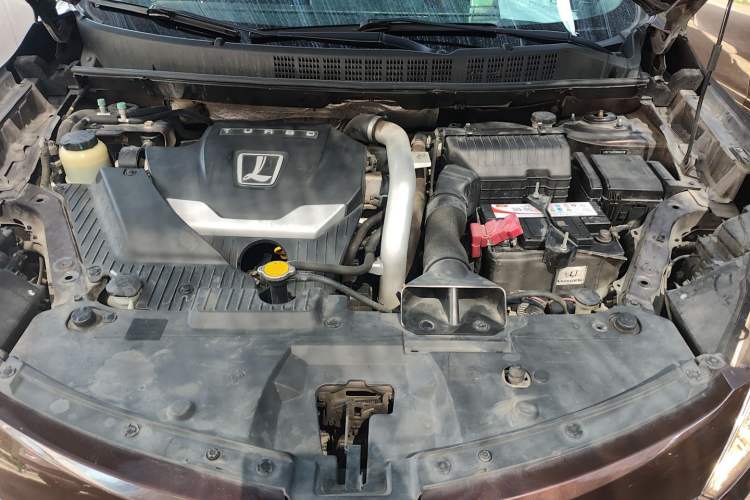 Used Luxgen U6 SUV 2014 1.8T Fashion Edition Engine Bay