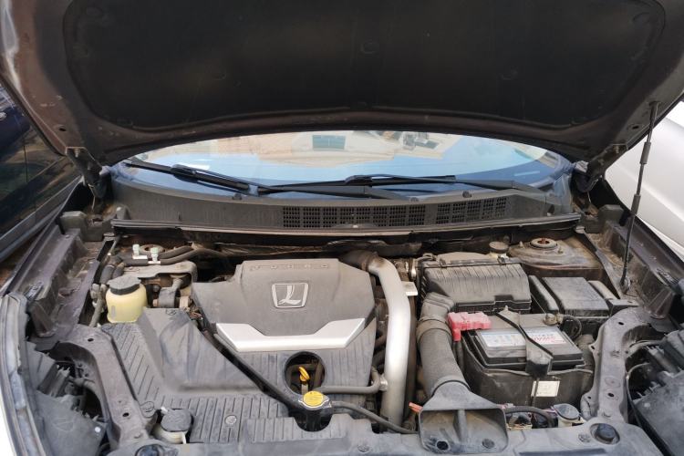 Used Luxgen U6 SUV 2014 1.8T Charm Version Engine Bay