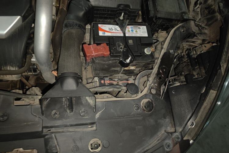 Used Luxgen U6 SUV 2014 1.8T Fashion Edition Engine Bay Left