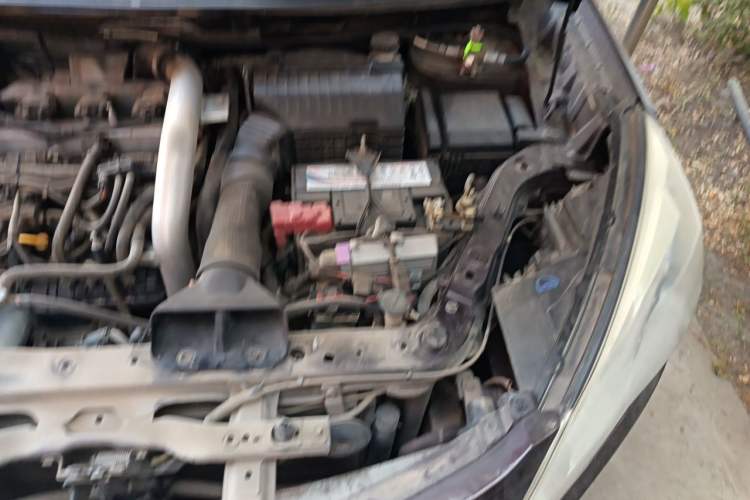 Used Luxgen U6 SUV 2014 1.8T Fashion Edition Engine Bay Left