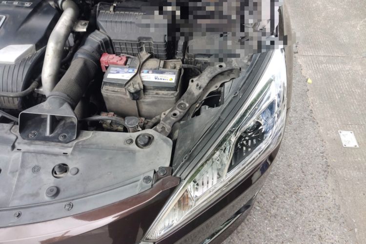 Used Luxgen U6 SUV 2014 1.8T Fashion Edition Engine Bay Left