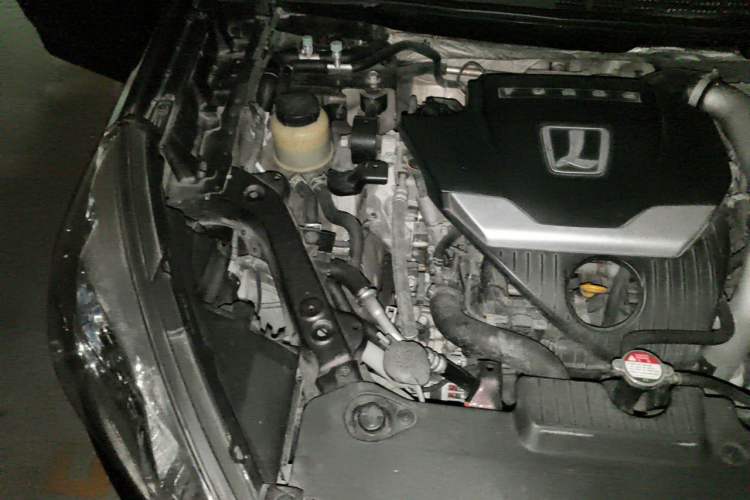Used Luxgen U6 SUV 2014 1.8T Fashion Edition Engine Bay Right