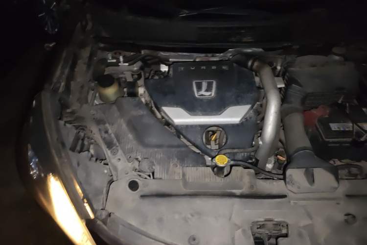 Used Luxgen U6 SUV 2014 1.8T Fashion Edition Engine Bay Right