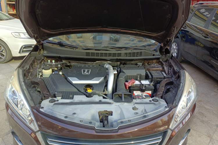 Used Luxgen U6 SUV 2014 1.8T Fashion Edition Engine Bay
