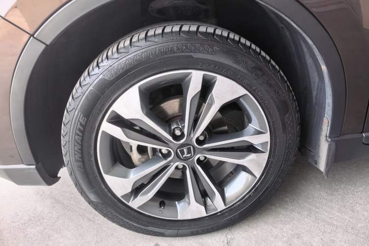 Used Luxgen U6 SUV 2014 1.8T ZhiZun Model Exterior 3
