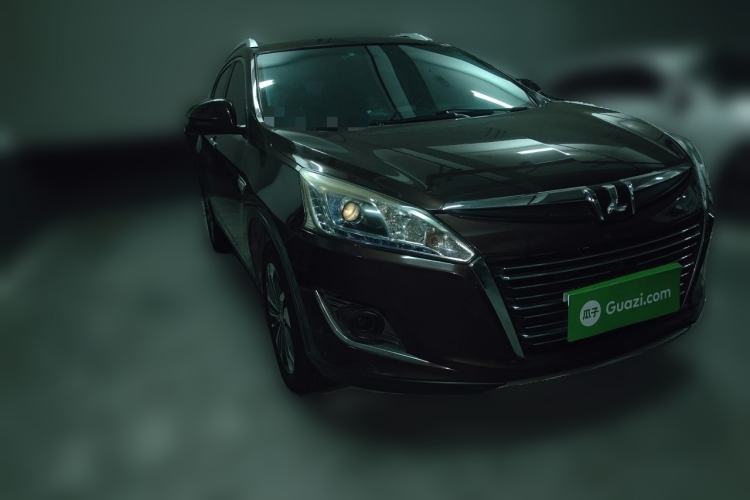 Used Luxgen U6 SUV 2014 1.8T Fashion Edition Front Right 45 Deg