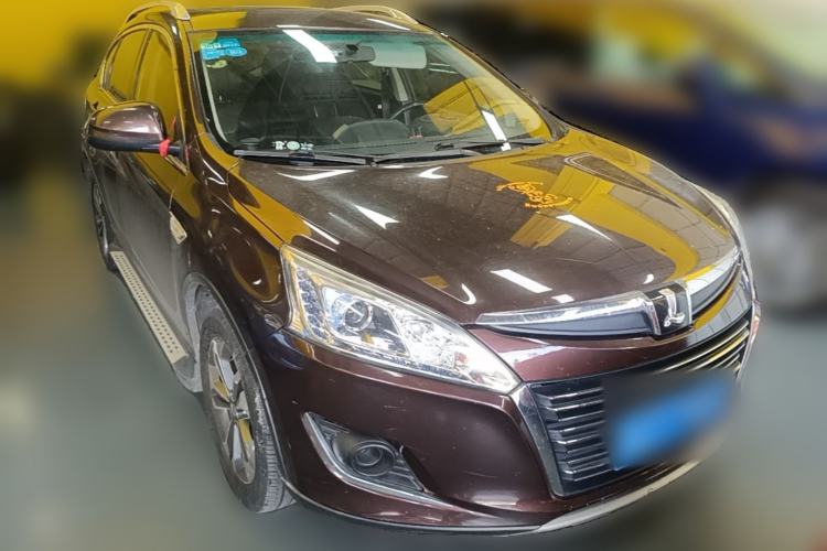 Used Luxgen U6 SUV 2014 1.8T Fashion Edition Front Right 45 Deg