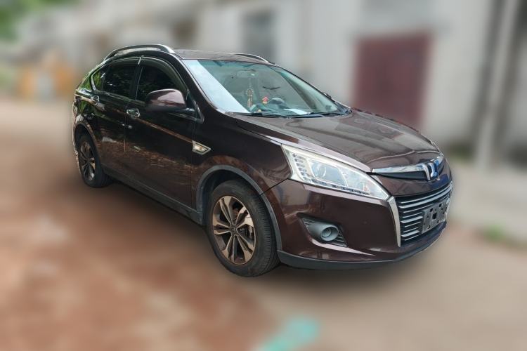 Used Luxgen U6 SUV 2014 1.8T Fashion Edition Front Right 45 Deg