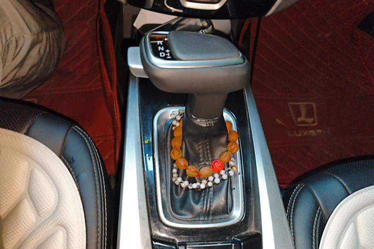 Used Luxgen U6 SUV 2014 1.8T Fashion Edition Gear Lever