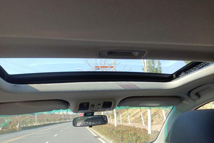 Used Luxgen U6 SUV 2014 1.8T Fashion Edition Headliner