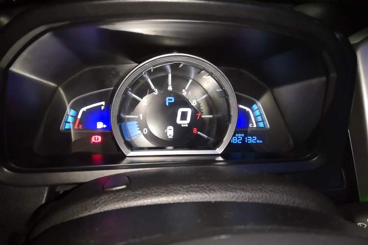 Used Luxgen U6 SUV 2014 1.8T ZhiZun Model Instrument Cluster