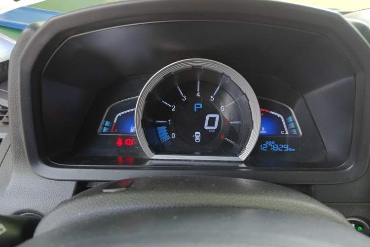 Used Luxgen U6 SUV 2014 2.0T ZhiZun Model Instrument Cluster
