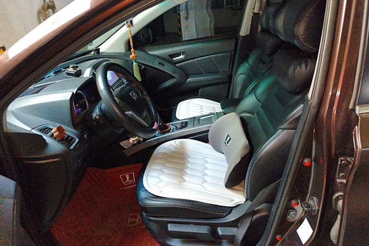 Used Luxgen U6 SUV 2014 1.8T Fashion Edition Left Front Seat