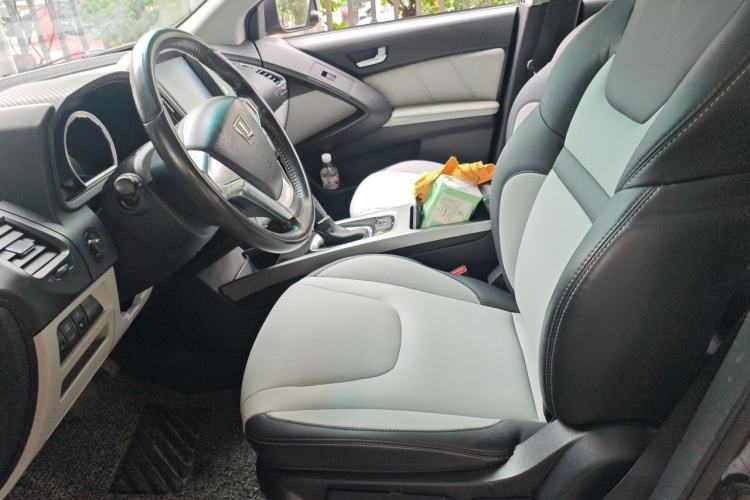 Used Luxgen U6 SUV 2014 1.8T Fashion Edition Left Front Seat