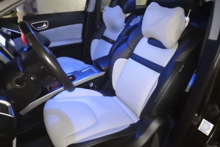 Used Luxgen U6 SUV 2014 1.8T ZhiZun Model Left Front Seat