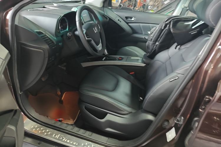 Used Luxgen U6 SUV 2014 1.8T ZhiZun Model Left Front Seat