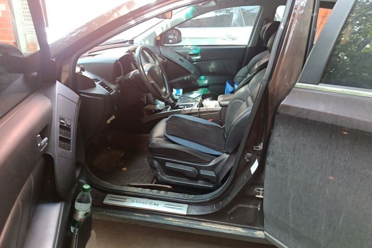 Used Luxgen U6 SUV 2014 1.8T Fashion Edition Left Front Seat