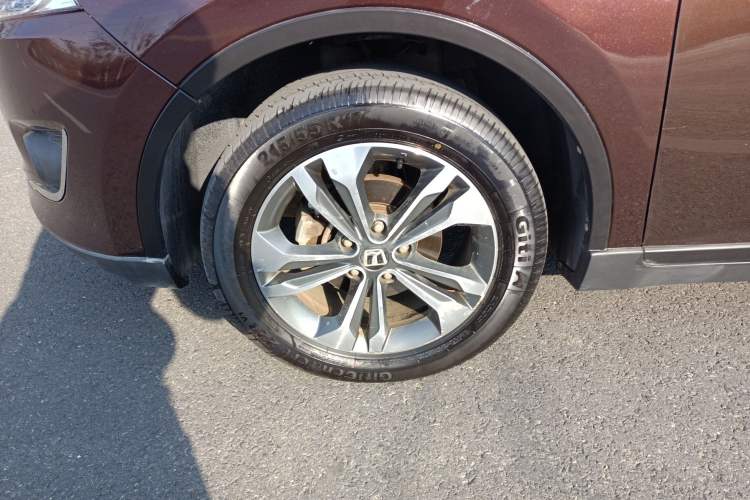 Used Luxgen U6 SUV 2014 1.8T Fashion Edition Left Front Wheel Hub