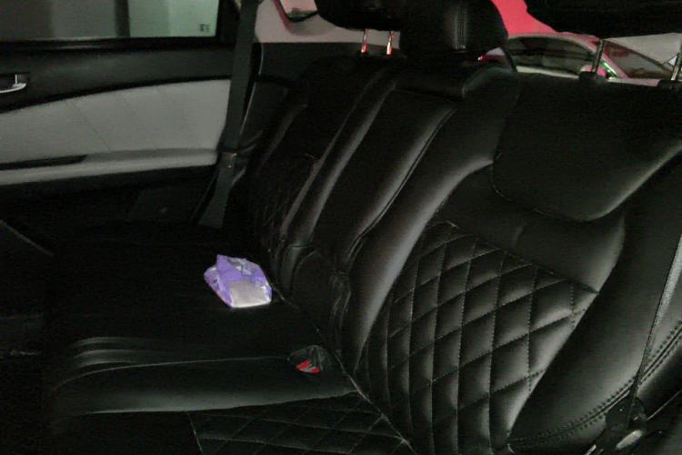 Used Luxgen U6 SUV 2014 1.8T Fashion Edition Left Rear Seat