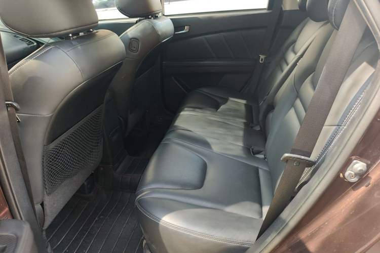 Used Luxgen U6 SUV 2014 1.8T Fashion Edition Left Rear Seat