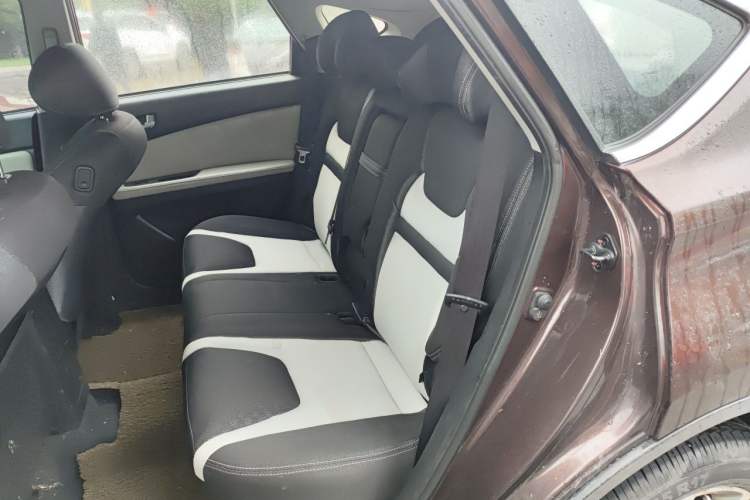 Used Luxgen U6 SUV 2014 1.8T New Innovation Type Left Rear Seat