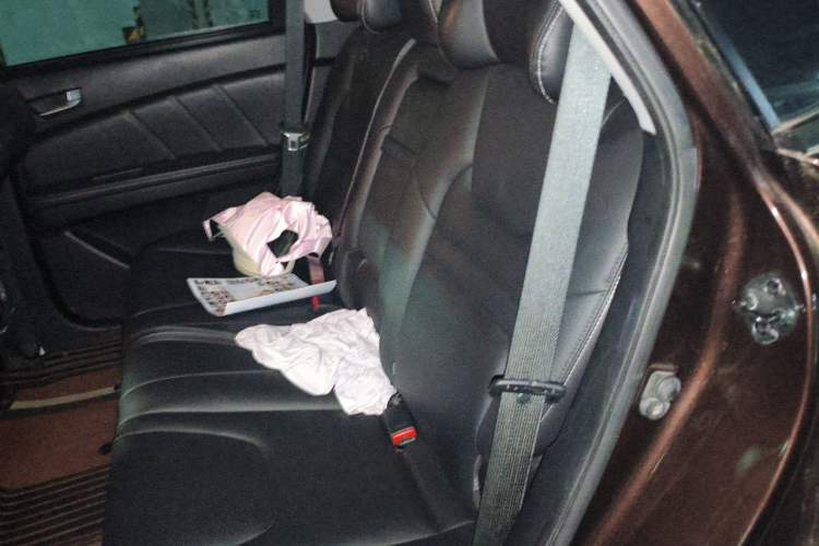 Used Luxgen U6 SUV 2014 1.8T Fashion Edition Left Rear Seat