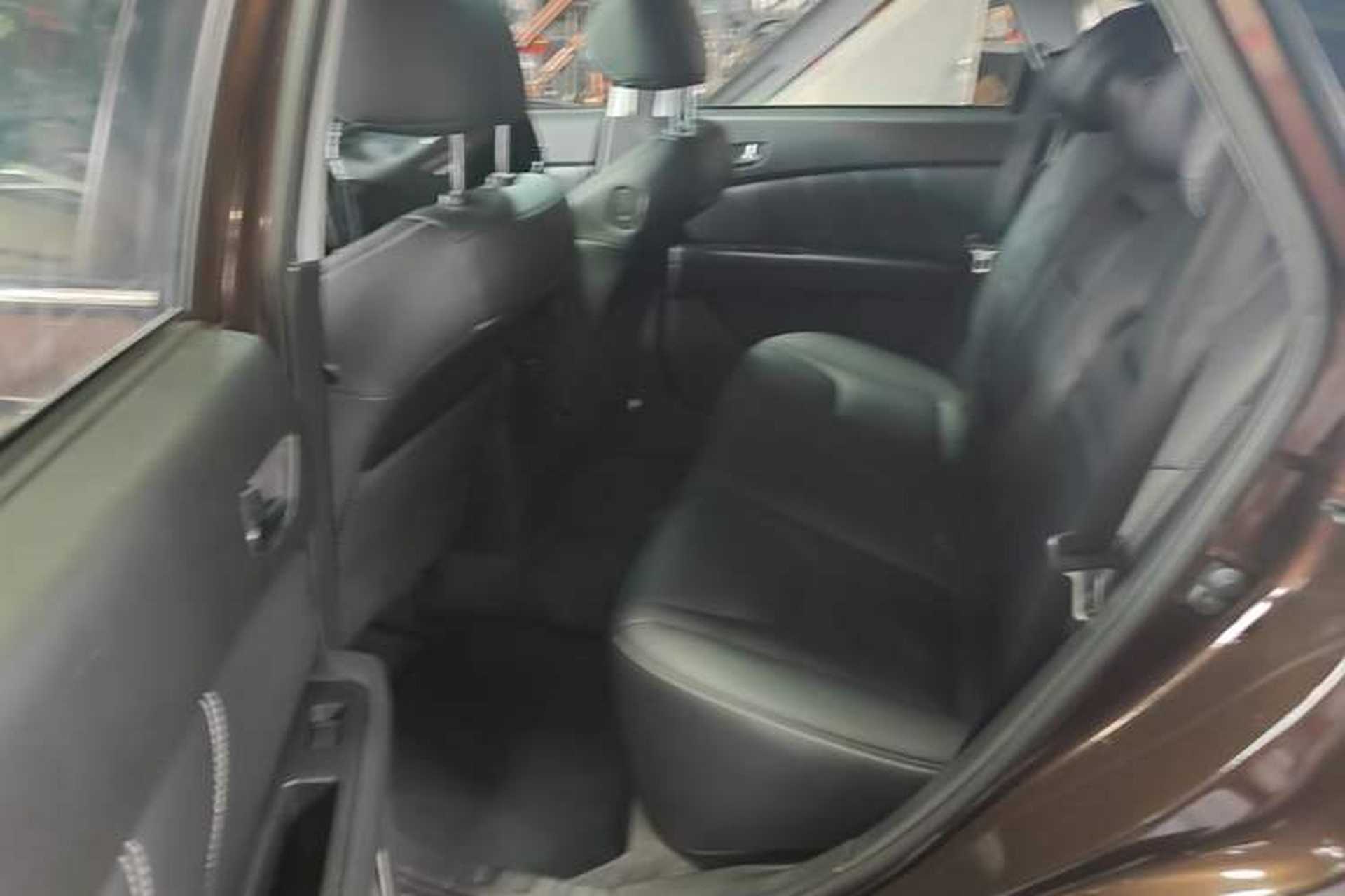 Used Luxgen U6 SUV 2014 1.8T ZhiZun Model Left Rear Seat