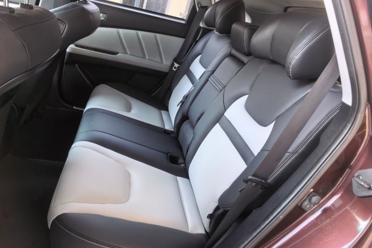 Used Luxgen U6 SUV 2014 1.8T ZhiZun Model Left Rear Seat