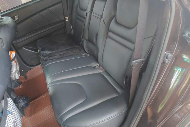 Used Luxgen U6 SUV 2014 2.0T ZhiZun Model Left Rear Seat