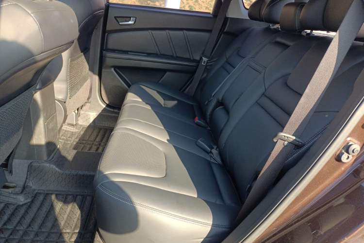 Used Luxgen U6 SUV 2014 1.8T Fashion Edition Left Rear Seat