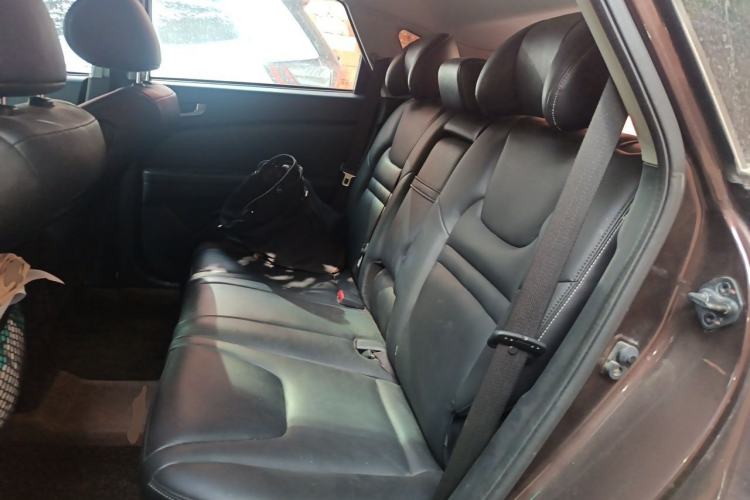Used Luxgen U6 SUV 2014 1.8T Fashion Edition Left Rear Seat