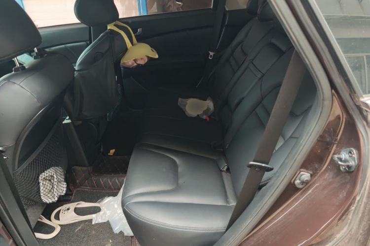 Used Luxgen U6 SUV 2014 1.8T Fashion Edition Left Rear Seat