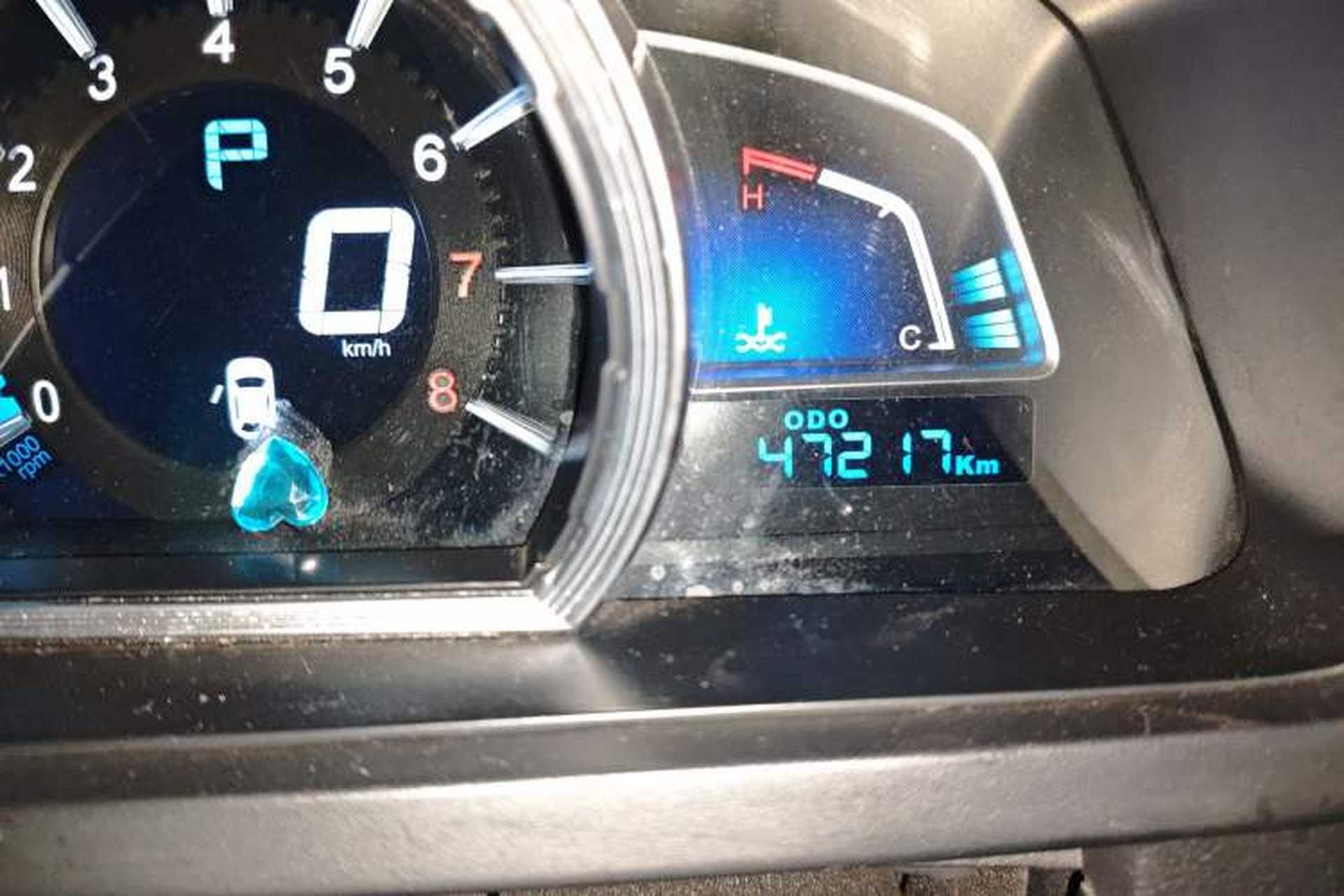 Used Luxgen U6 SUV 2014 1.8T Fashion Edition Odometer Close Up