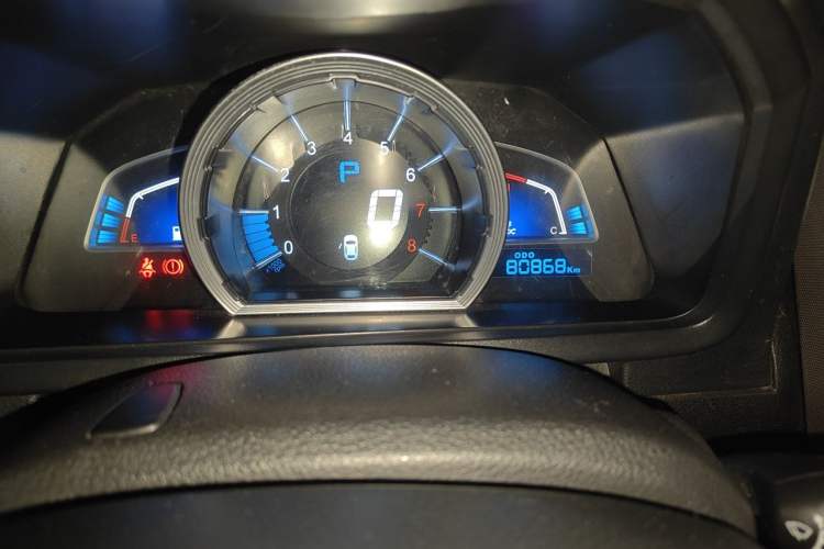 Used Luxgen U6 SUV 2014 1.8T Fashion Edition Odometer Close Up