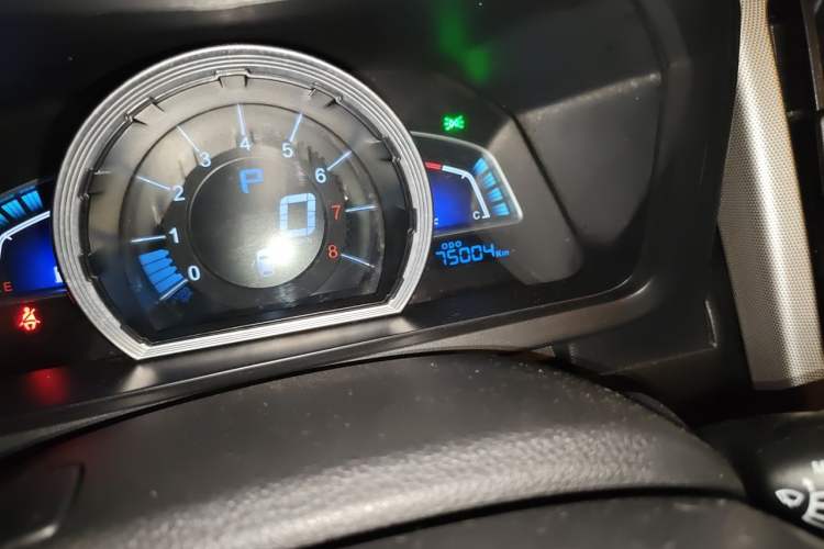 Used Luxgen U6 SUV 2014 1.8T Fashion Edition Odometer Close Up