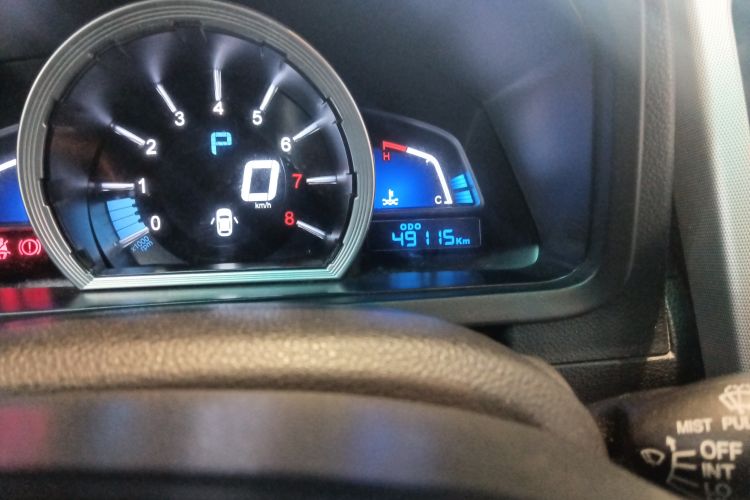 Used Luxgen U6 SUV 2014 1.8T Fashion Edition Odometer Close Up