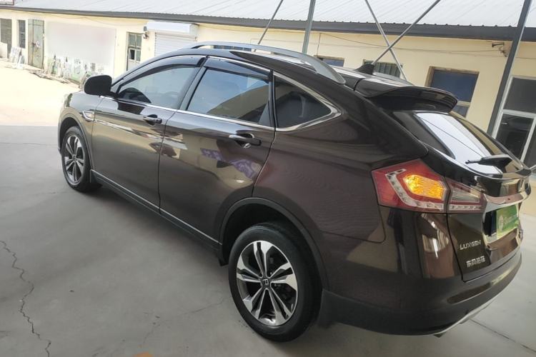 Used Luxgen U6 SUV 2014 1.8T ZhiZun Model Rear Left 45 Deg