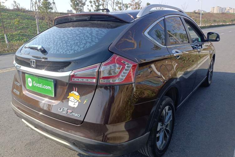 Used Luxgen U6 SUV 2014 1.8T Fashion Edition Rear Right 45 Deg