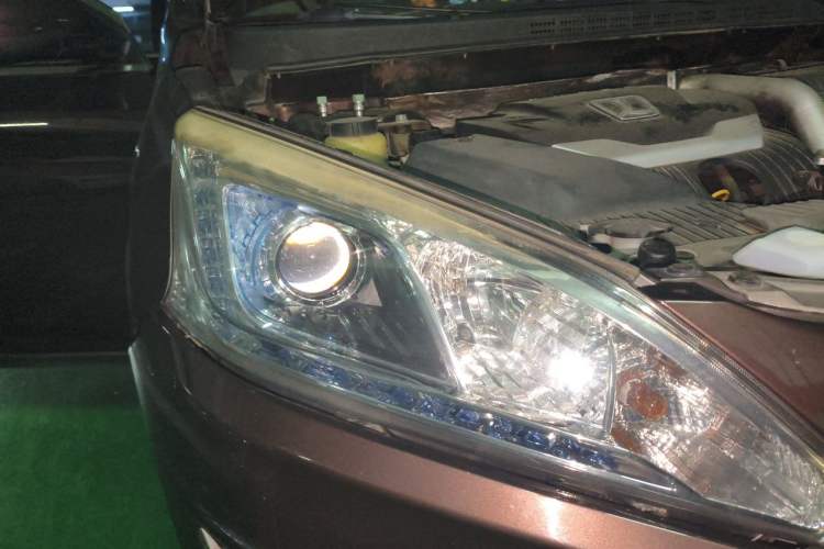 Used Luxgen U6 SUV 2014 1.8T Fashion Edition Right Front Headlight