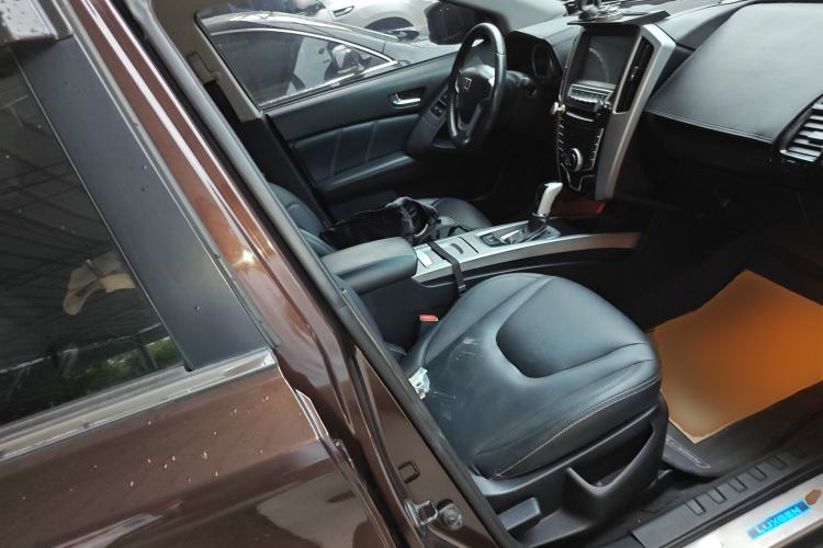 Used Luxgen U6 SUV 2014 1.8T ZhiZun Model Right Front Seat