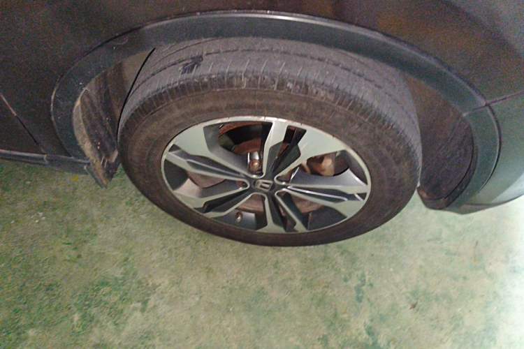 Used Luxgen U6 SUV 2014 1.8T Fashion Edition Right Front Wheel Hub