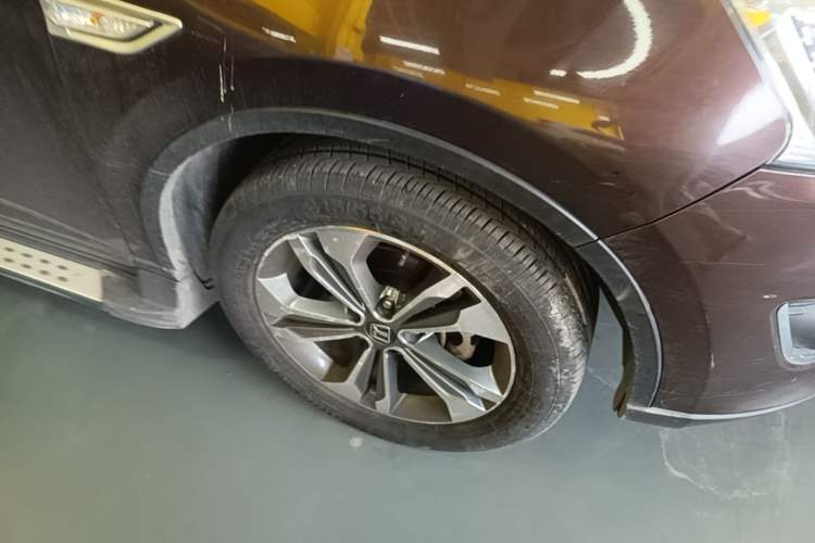 Used Luxgen U6 SUV 2014 1.8T Fashion Edition Right Front Wheel Hub
